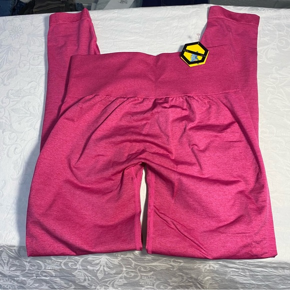 NWT Gillya Scrunch Butt Compression Leggings Barbie Pink Brand New Thick Smooth - Picture 9 of 9